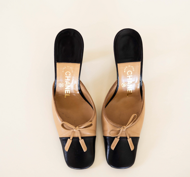 Vintage Chanel Black & Tan Mule Size 7