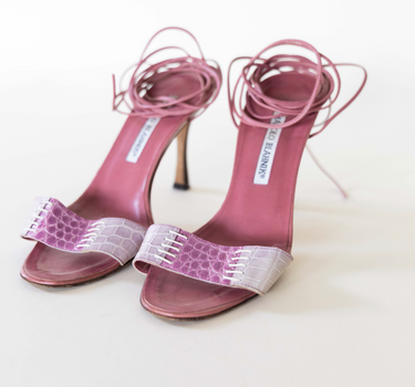 Manolo Blahnik Crocodile Light Pink Heels IT 36.5
